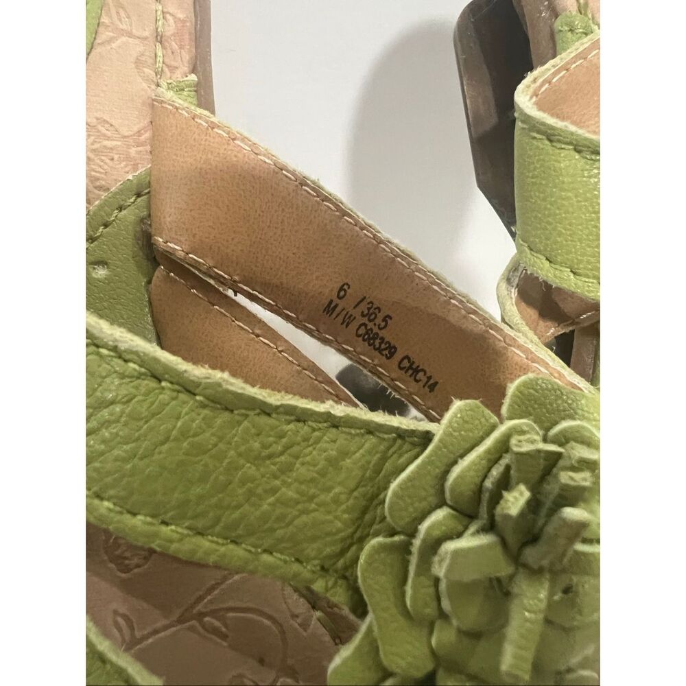 b.o.c by Born Concept Lime Green Leather Flower Sandals Sz 6 New - Picture 2 of 6